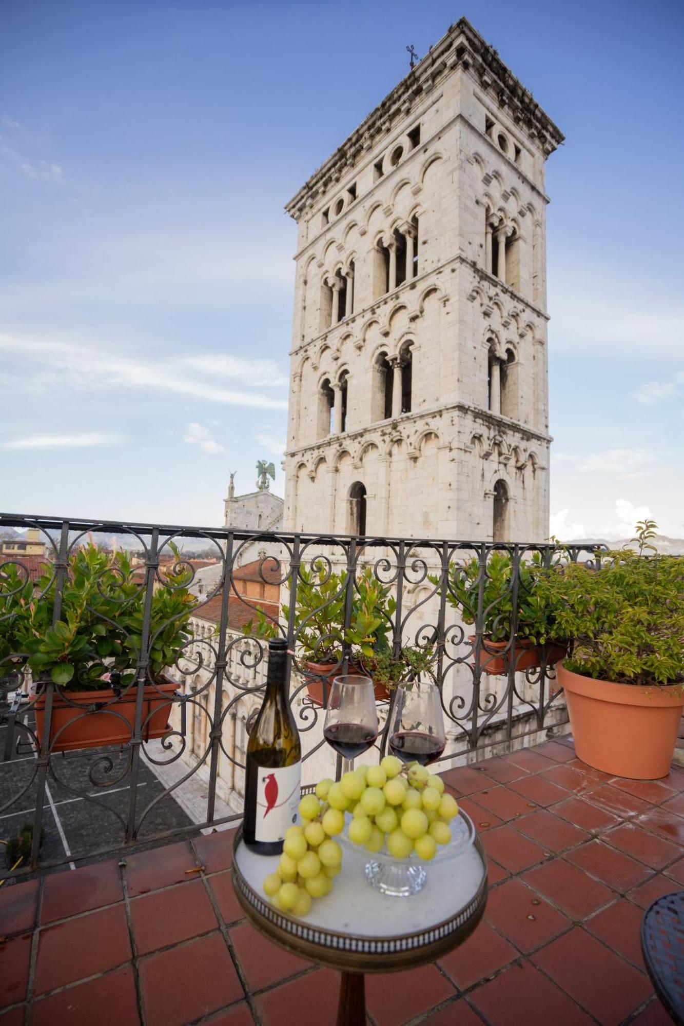 مبيت وإفطار لوكا Palazzo Rocchi - Residenza D'Epoca المظهر الخارجي الصورة