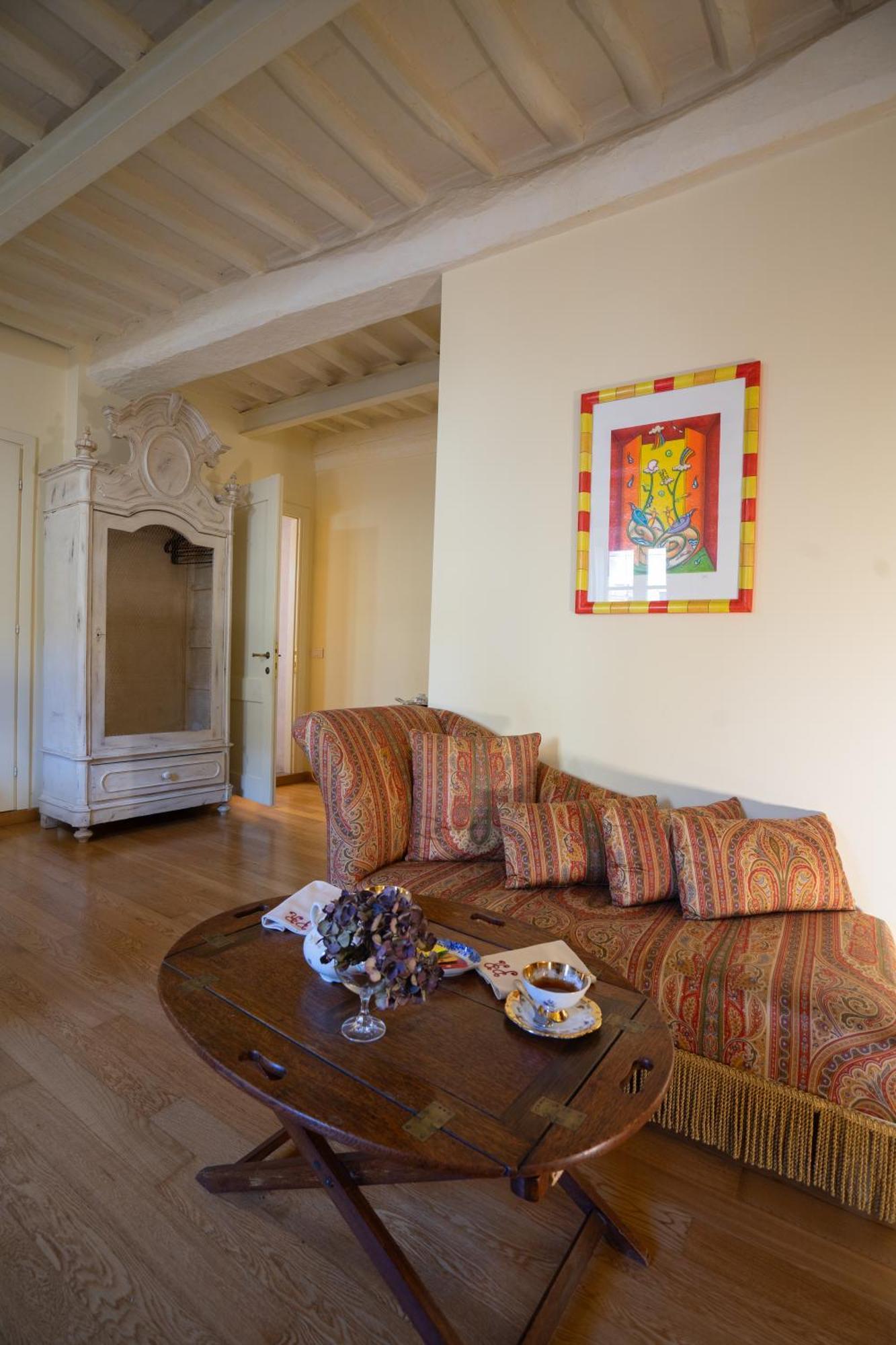 مبيت وإفطار لوكا Palazzo Rocchi - Residenza D'Epoca المظهر الخارجي الصورة