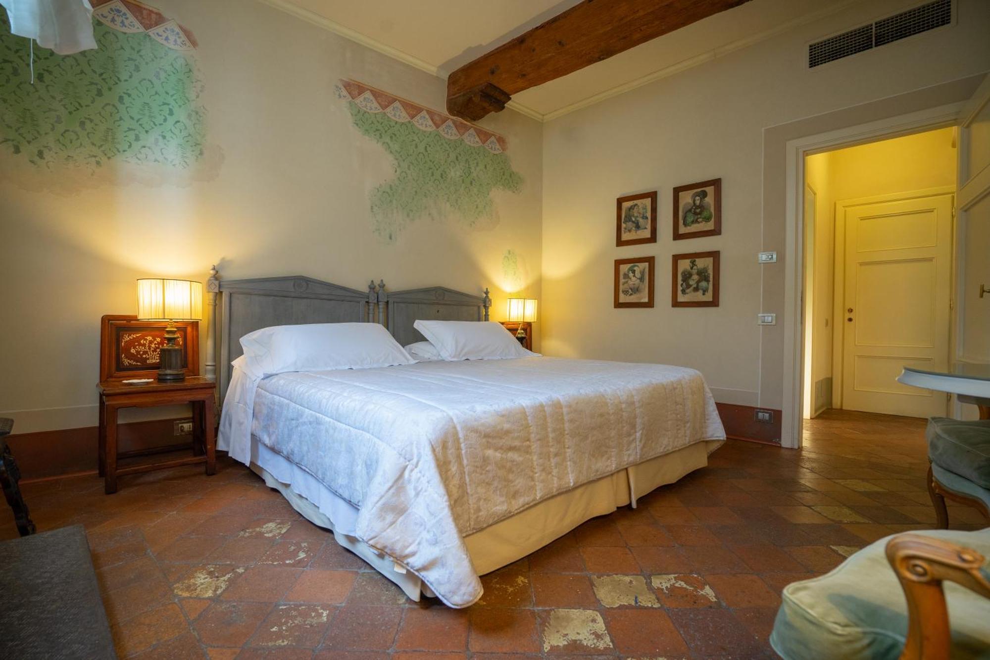 مبيت وإفطار لوكا Palazzo Rocchi - Residenza D'Epoca المظهر الخارجي الصورة